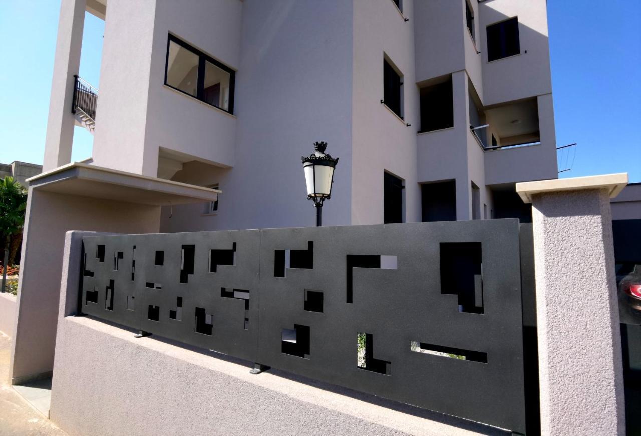 Stay In The Very Heart Of Porec - 50M To The Beach מראה חיצוני תמונה